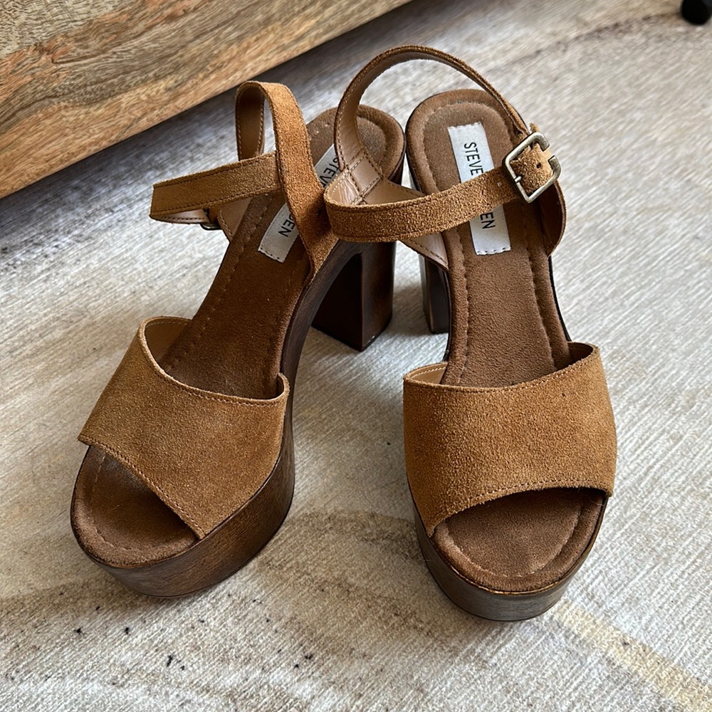 Barely worn Steve Madden Lulla Chestnut Suede Heels